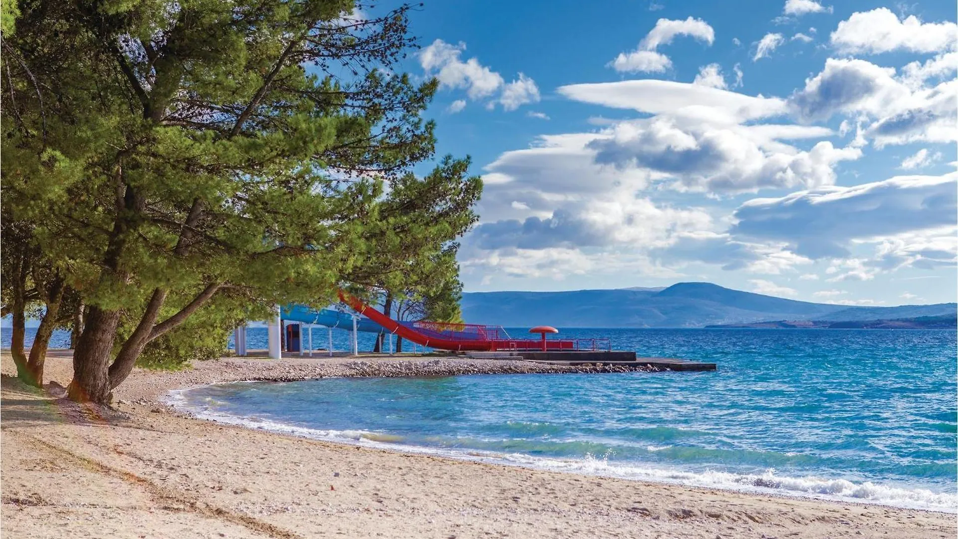 3 Bedroom Lovely Apartment In Crikvenica